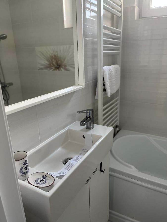 Alma Apartments Suceava Exteriör bild